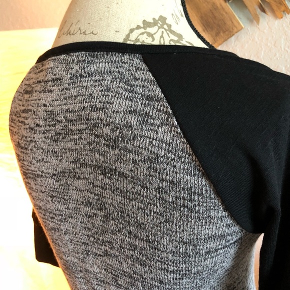 4[BCX] Gem detailed 3/4 sleeve black and grey top - Picture 7 of 7